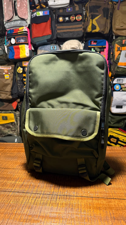 Dsptch Bookpack in Olive