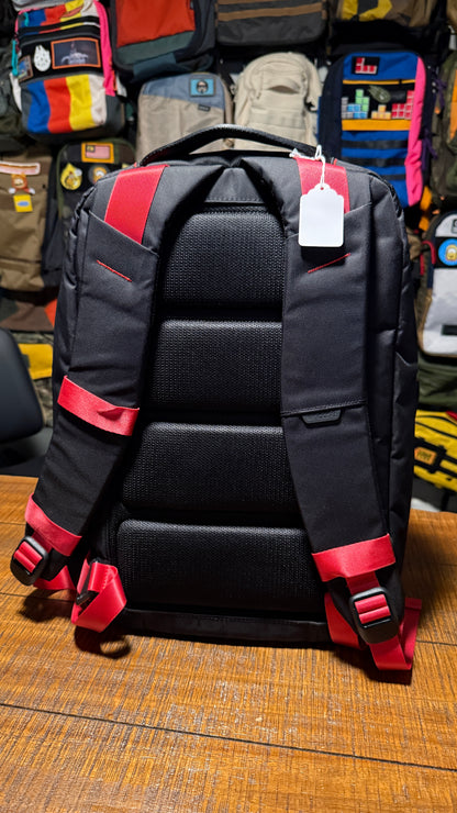 InCase Compact Backpack - Funky Camo