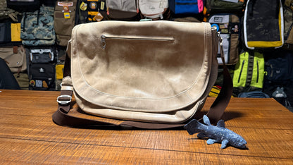 Aniary Japanese Leather Satchel / Messenger