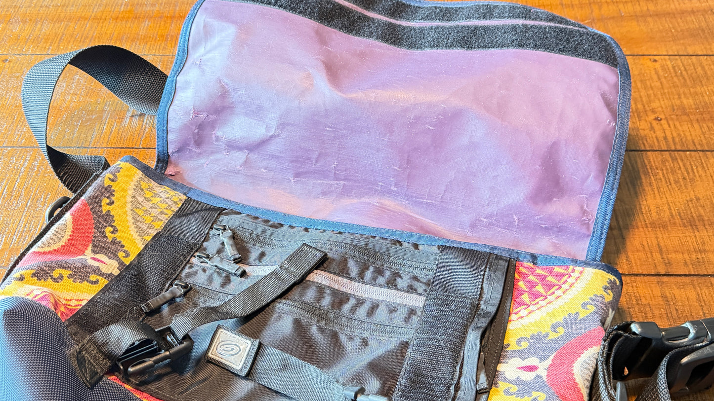 Amazing Timbuk2 Messenger - Vintage made in SF