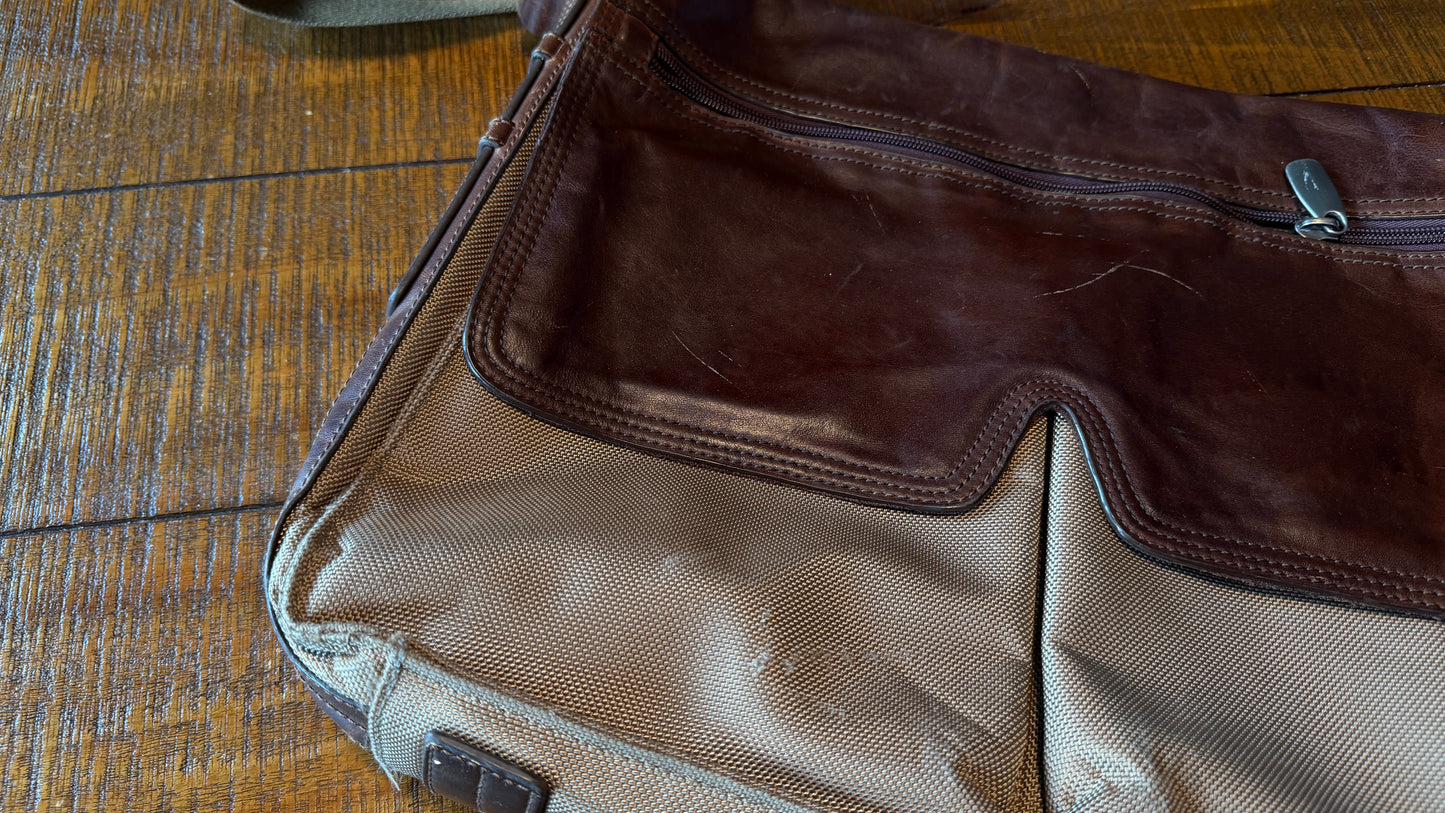 Really Nice Vintage Fossil Briefcase - Leather and Nylon.