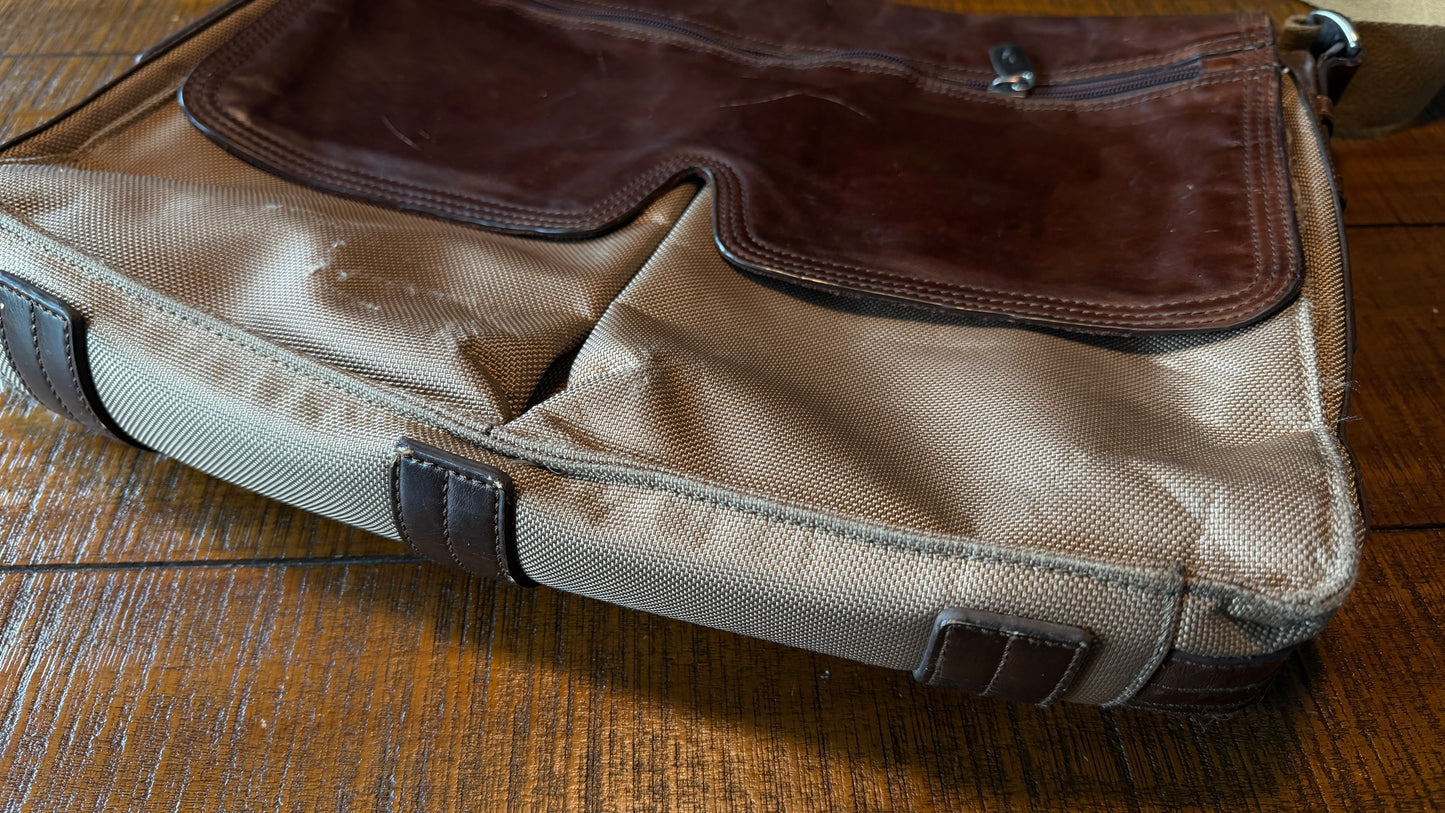 Really Nice Vintage Fossil Briefcase - Leather and Nylon.