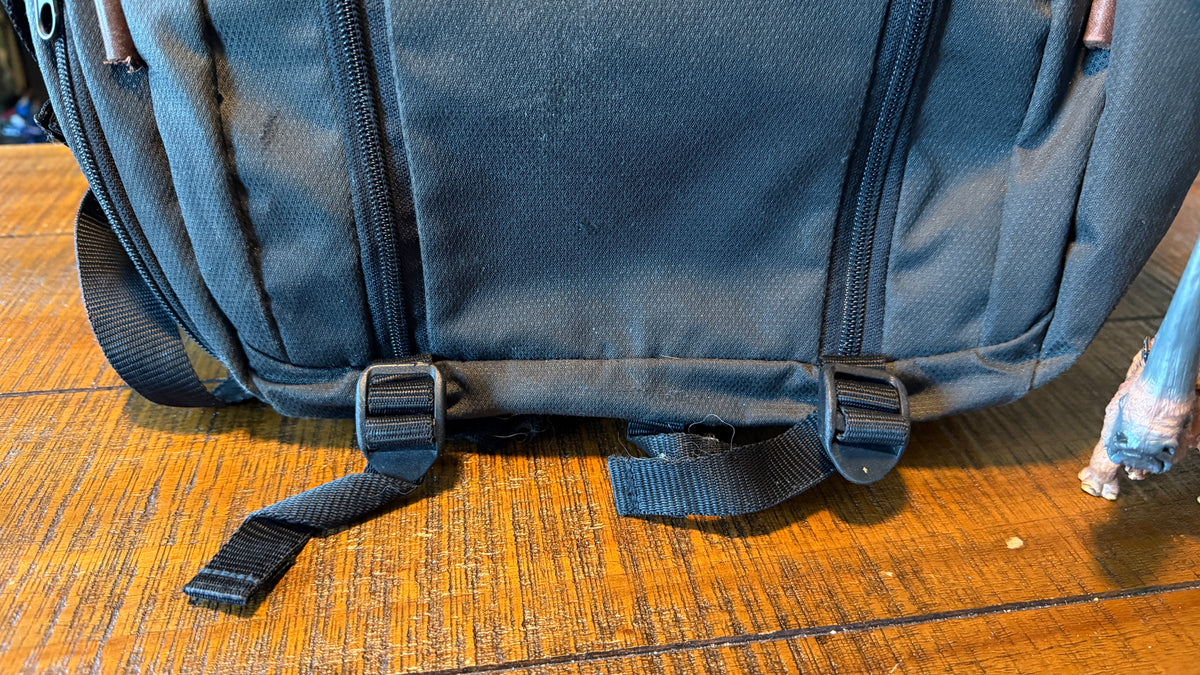 Vintage Jansport Backpack - Unsure of Model