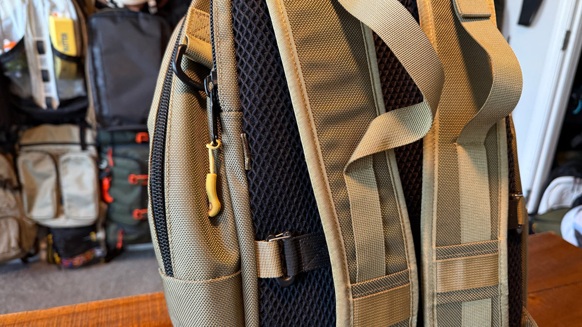 DSPTCH Daypack in Olive or Khaki?