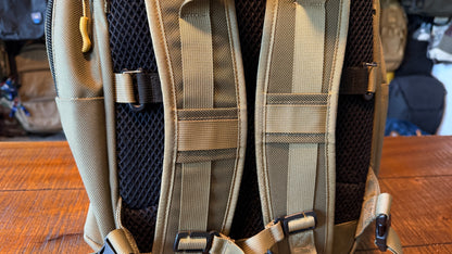 DSPTCH Daypack in Olive or Khaki?