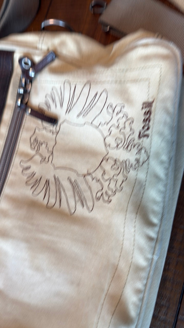 Fossil Briefcase - Leather Details & Pattern