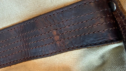 Fossil Briefcase - Leather Details & Pattern