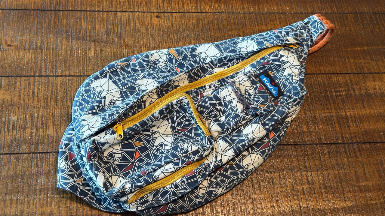 Kavu Rope Sling - Unique Modern Bear Pattern