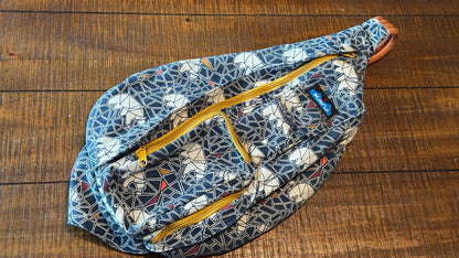 Kavu Rope Sling - Unique Modern Bear Pattern