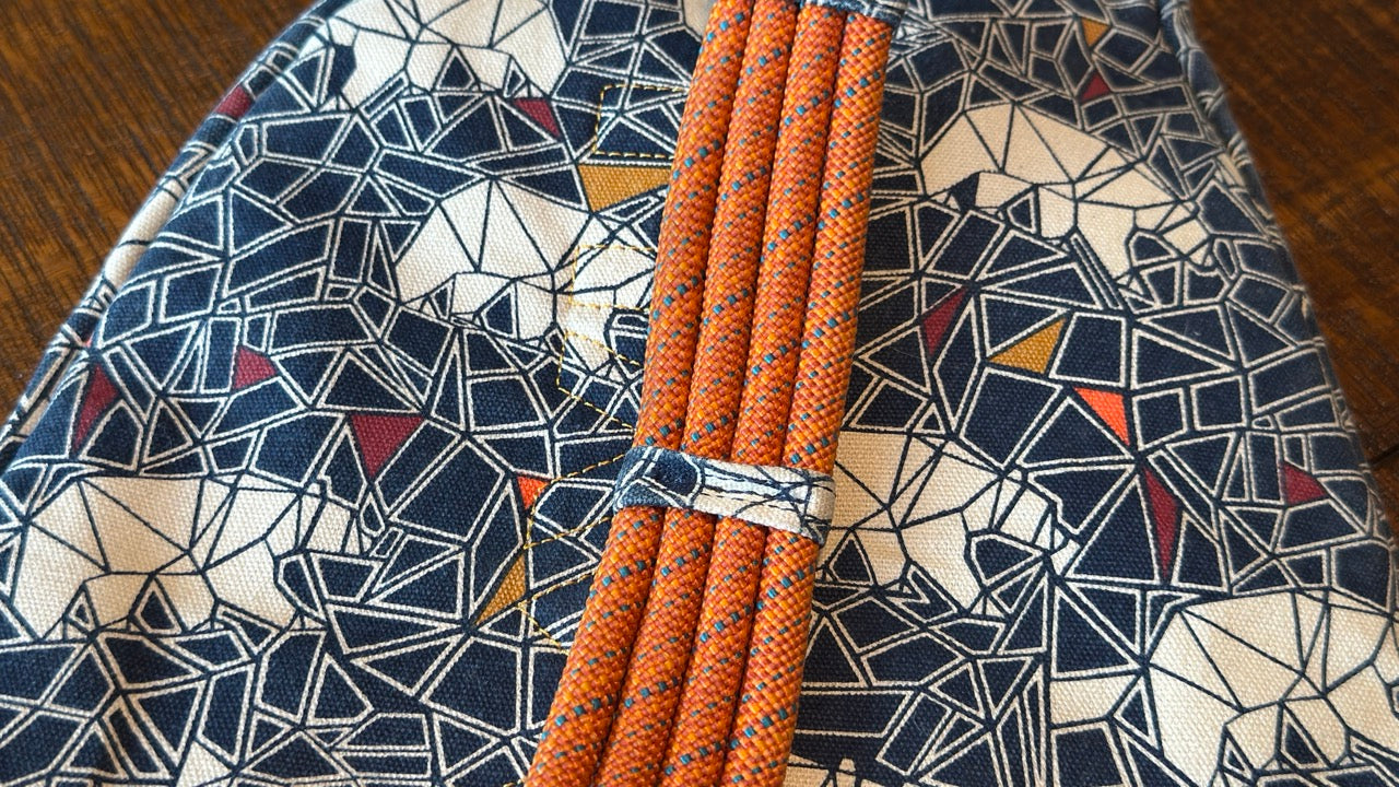 Kavu Rope Sling - Unique Modern Bear Pattern