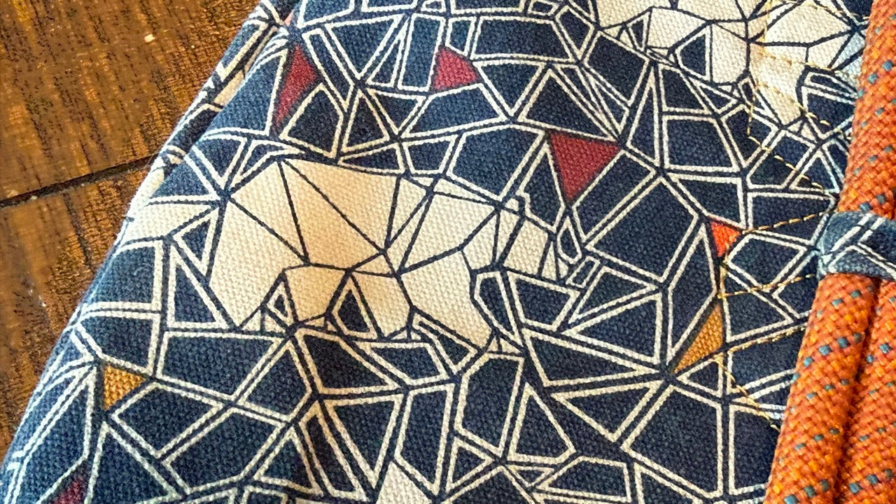 Kavu Rope Sling - Unique Modern Bear Pattern