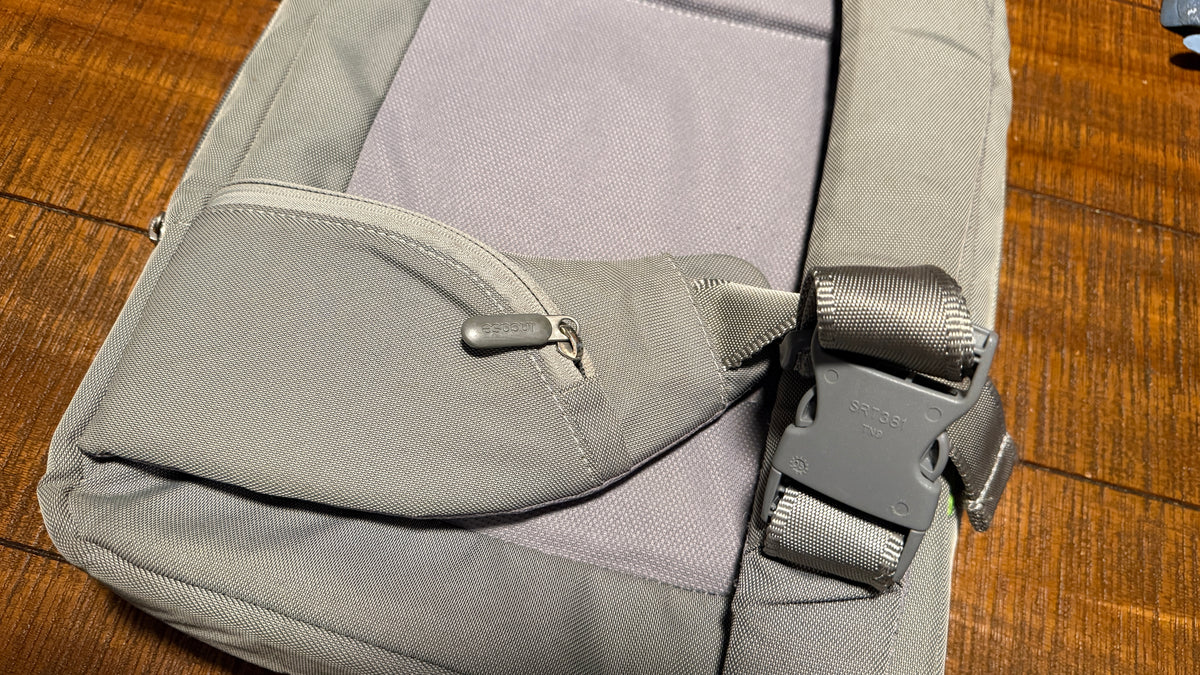 InCase Laptop Sling Vintage Y2K Era
